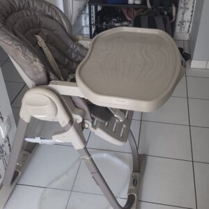 Chaise haute Bébé - Design & Confort - Stylish & Comfortable High Chair